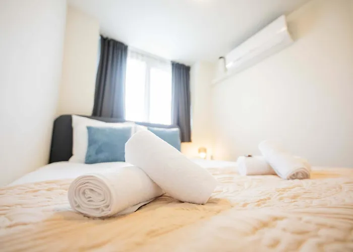 Joyful 50M2 Two-Bedroom Apartment - Sd23J